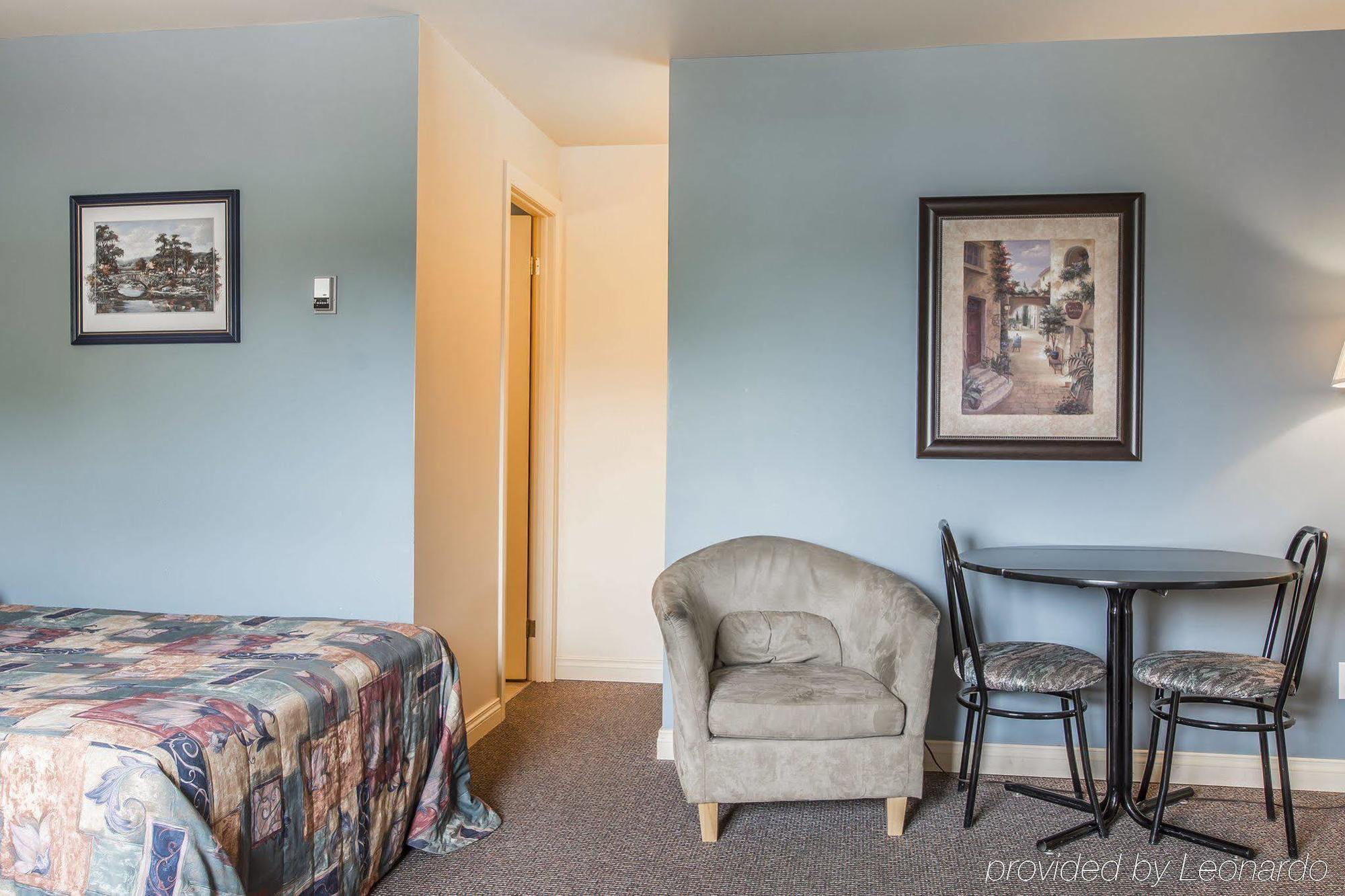 Econo Lodge Cabano Extérieur photo
