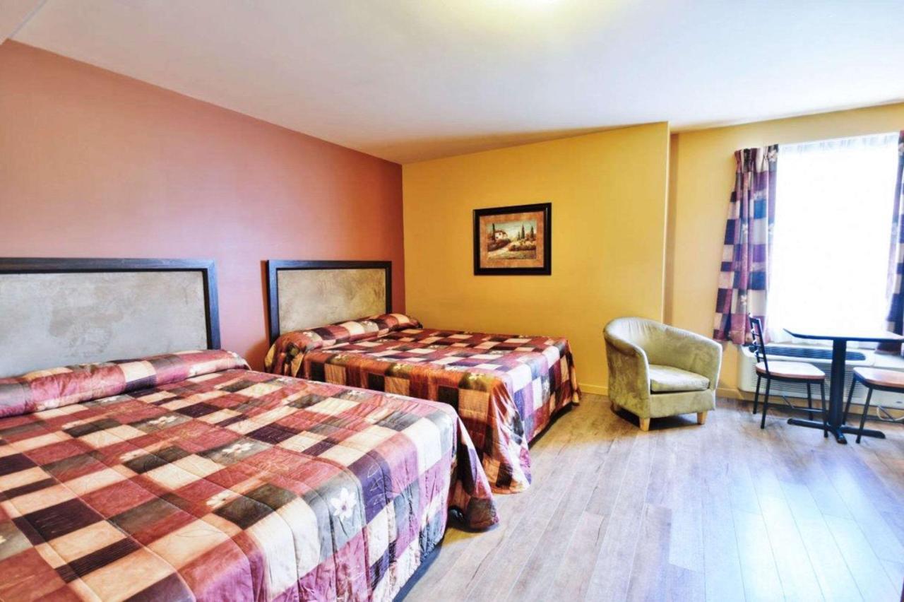 Econo Lodge Cabano Extérieur photo